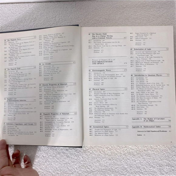 Vintage Physics For Scientists And Engineers Hard Cover Text  Book - Picture 11 of 11
